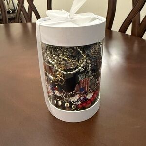 Mix Jewelry Collection in White Gift Box